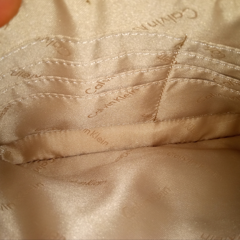 Calvin Klein wristlet - Picture 6 of 8